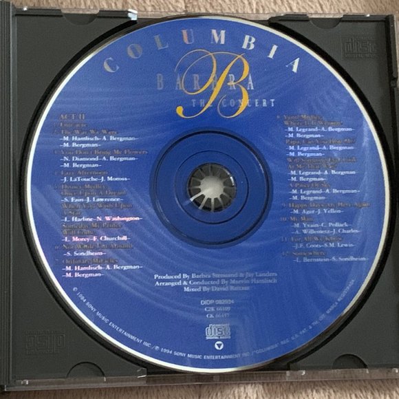 Barbra Streisand - The Concert Live at Madison Square Garden - NYC - Picture 3 of 7